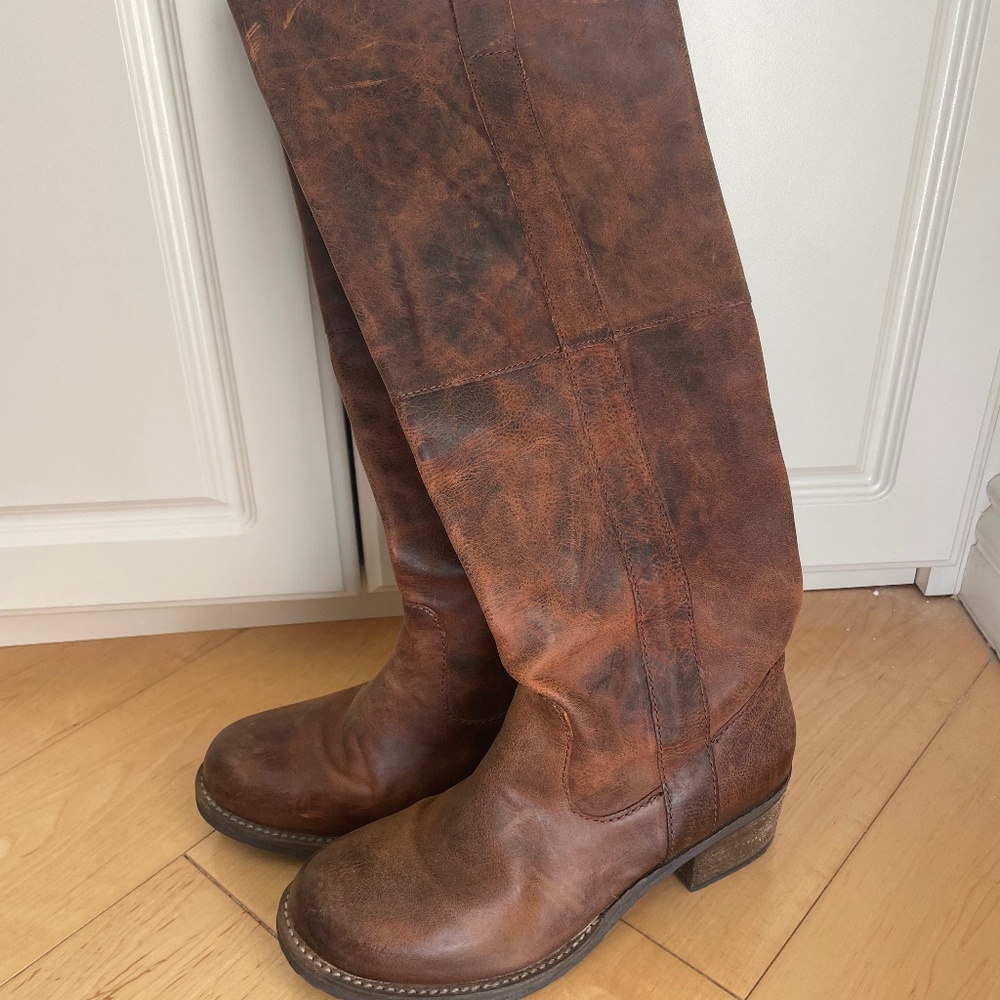 Steve Madden Brown Boots, size 7
